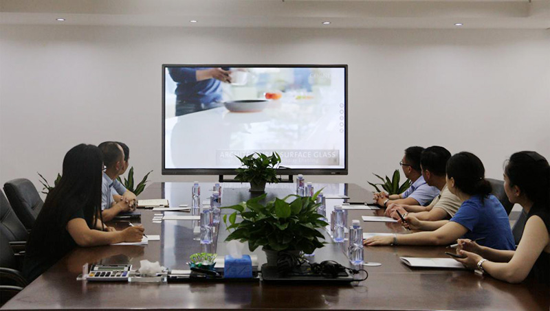 九江开发区管委会叶心林主任与mk体育领导参加座谈会